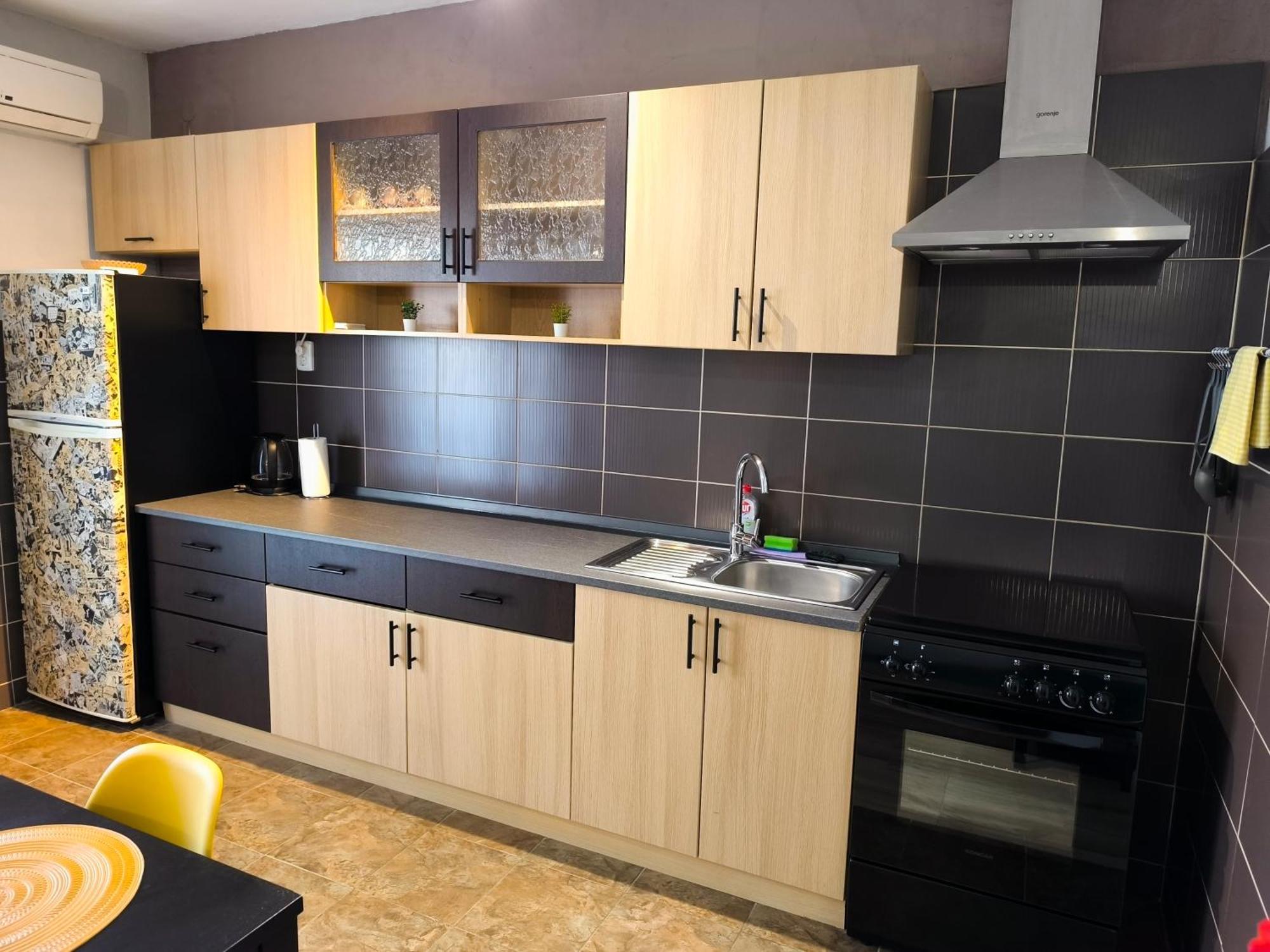 House Kapetanovic 3* Palit